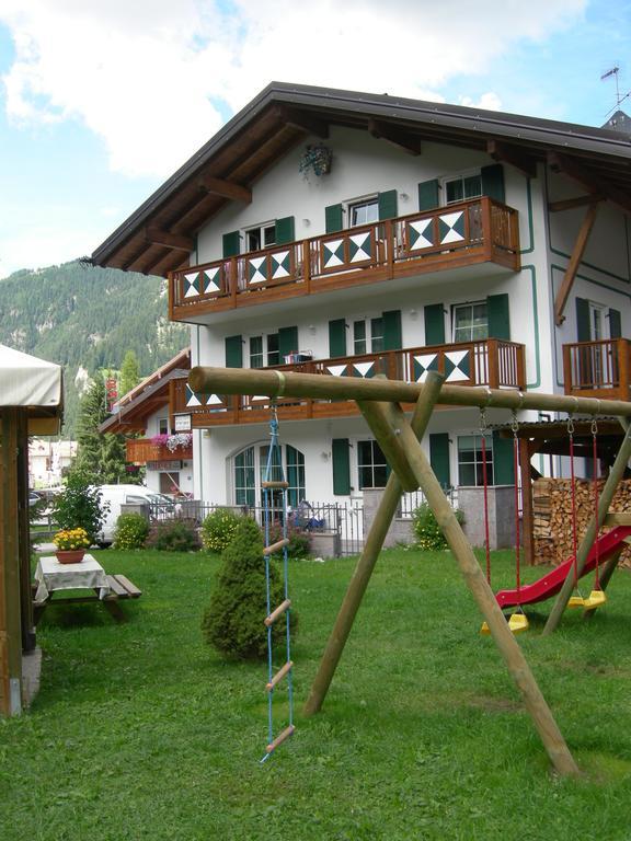 Cesa Stefi Appartement Canazei Buitenkant foto